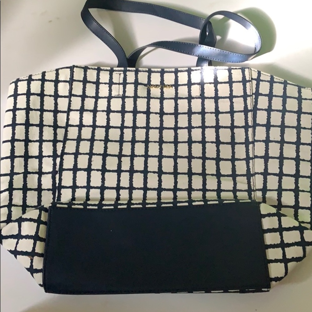 Nautica tote